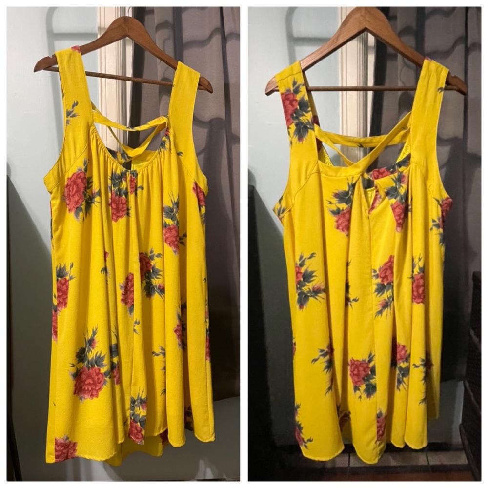 Yellow floral tunic top